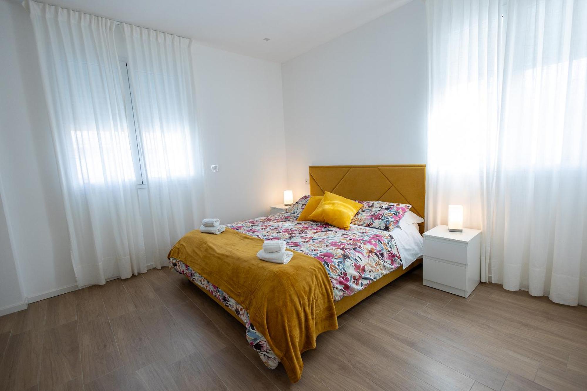 Perla Sul Mare Apartments Giardini Naxos Bagian luar foto